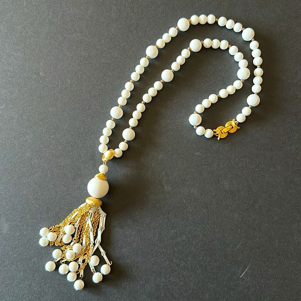 MONET Vintage White Acrylic Beaded Necklace Gold Tone Chain Tassel Pendant 28”